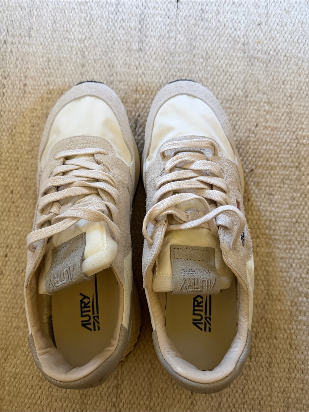 Autry Men’s Low-Profile Sneakers in Light Beige